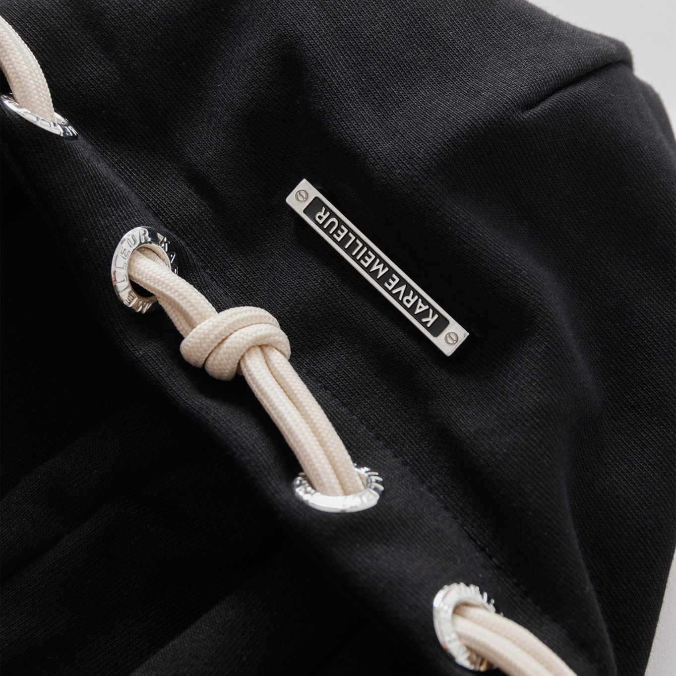 Double Strips Hoodie | Versatile Essential Fit